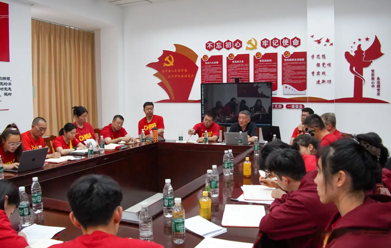 宫鲁鸣辛苦, 调整和提升, msn