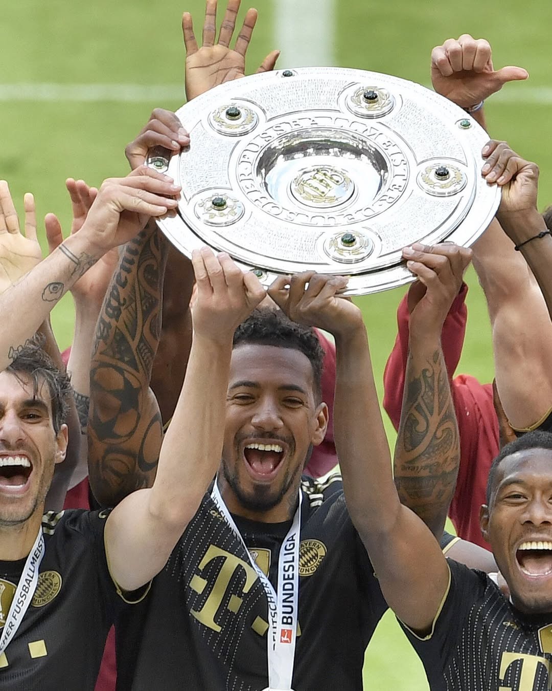 拜仁官方致, 仁的时光, tenan